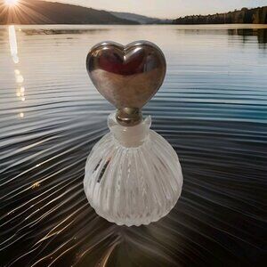 Valentine Vintage Heart Perfume Bottle silver & glass beauty